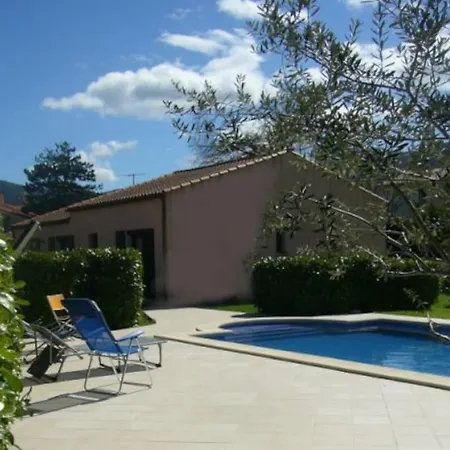 Shangri La 4*